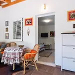 House Garden For Two Srima