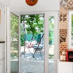 House Garden For Two Srima