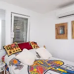 House Garden For Two Holiday home *