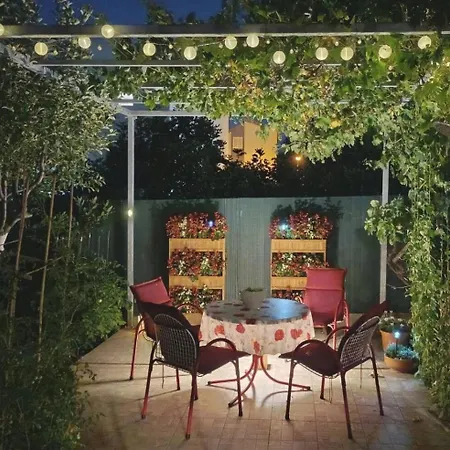 Vikendica House Garden For Two Srima