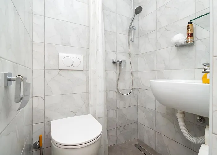 Vakantiehuis House Garden For Two Srima