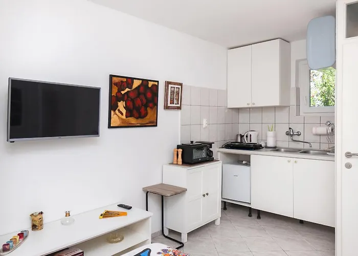 House Garden For Two Srima