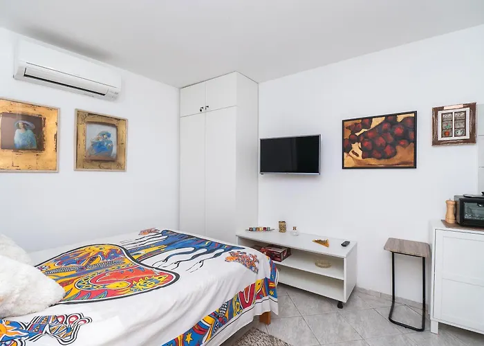 House Garden For Two